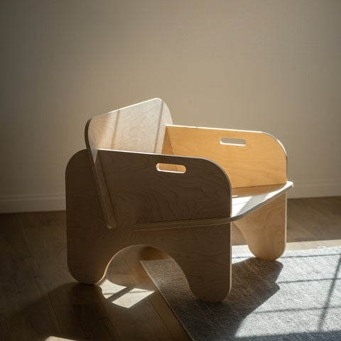 MInimal Lounge Chair